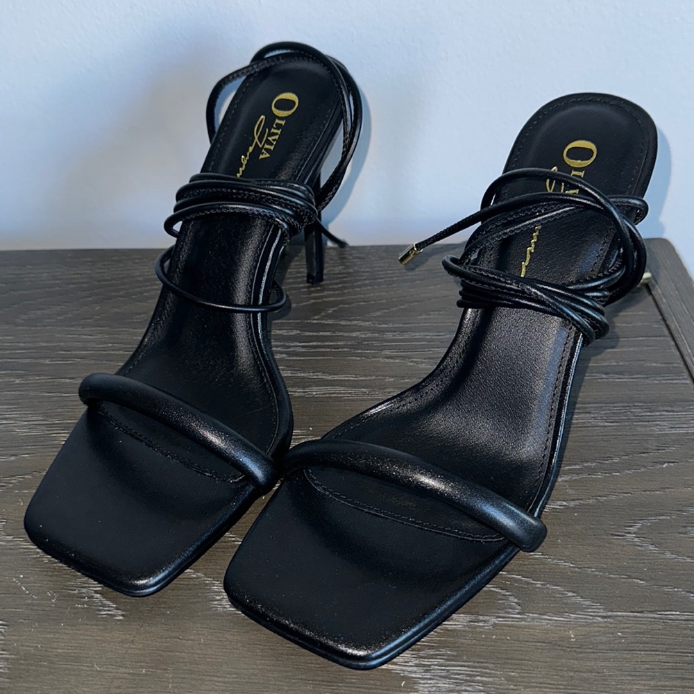 FashionNova Playing The Field Heeled Sandals Size 8.5